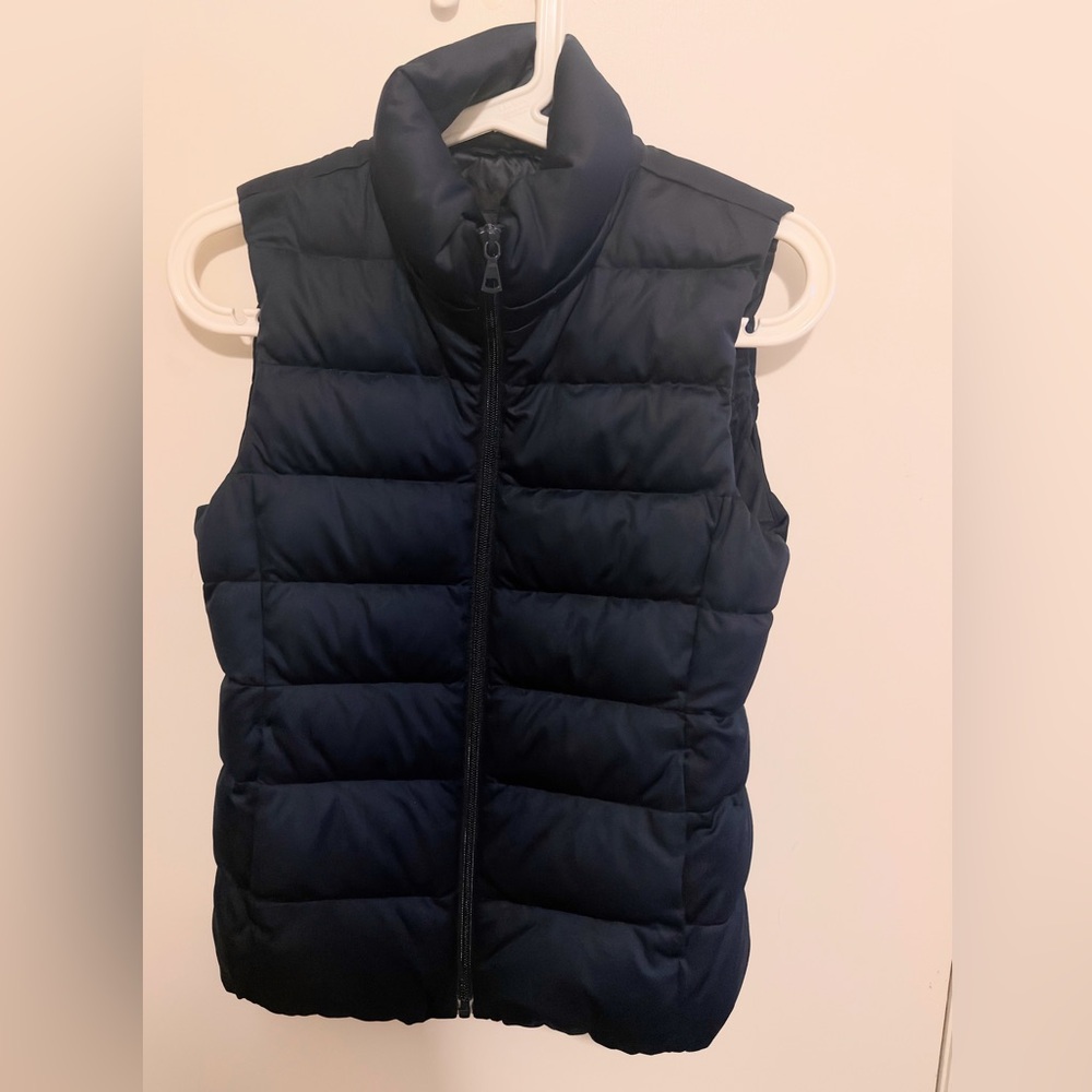 Uniqlo Navy light down Puffer Vest